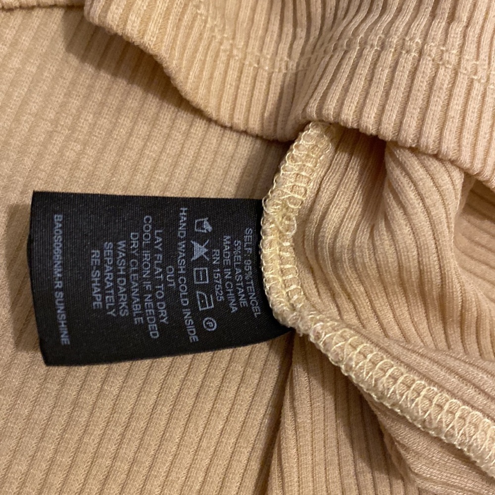 WSLY Yellow Ribbed Tank Top. Size S - Picture 4 of 6